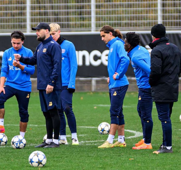 Bayer Leverkusen sista träningspass innan mötet mot Newcastle, bra tränarrapporter
