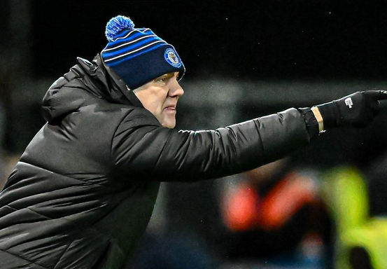 Stockport tränare Dave Chellinor mycket missnöjd i förlust matchen mot Burton