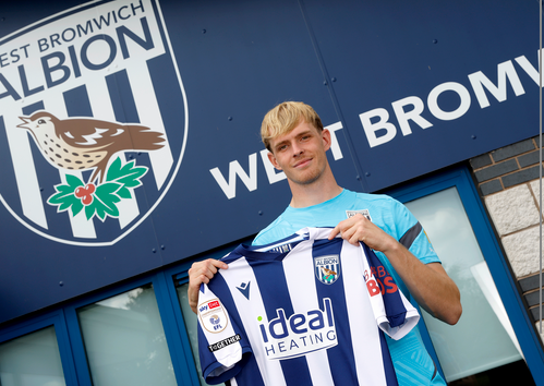 Det är nu helt klart att mittfältaren Toby Collyer har lämnat Manchester United och genomfört en permanent övergång till West Bromwich Albion.