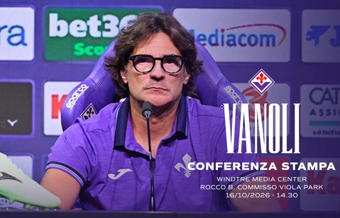 Fiorentinas tränare Paolo Vinoli håller presskonferens och vår egen Giampaolo är på plats